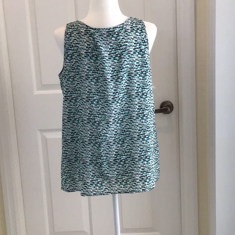 Ann Taylor LOFT dotted sleeveless blouse - Picture 2 of 4